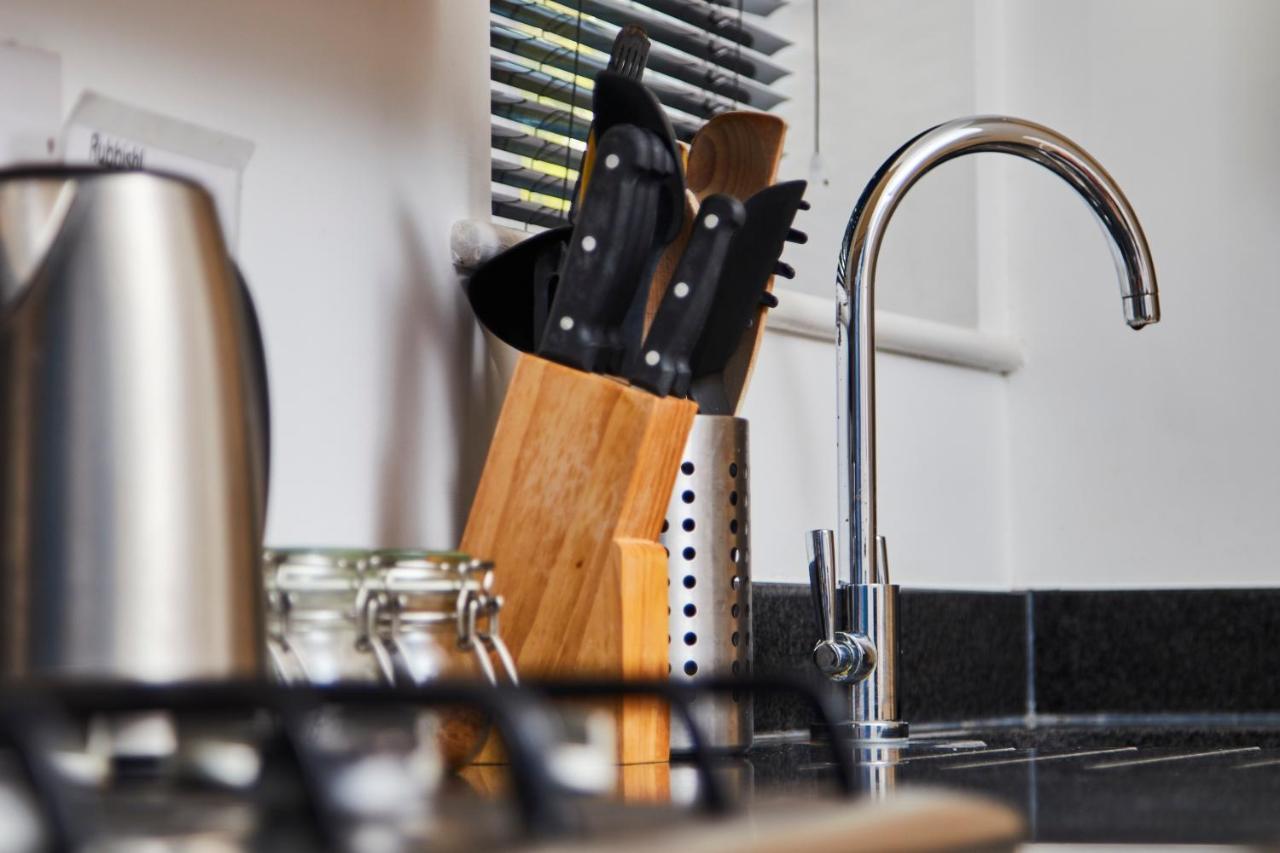 Boutique Bath Apartment Free Parking Esterno foto